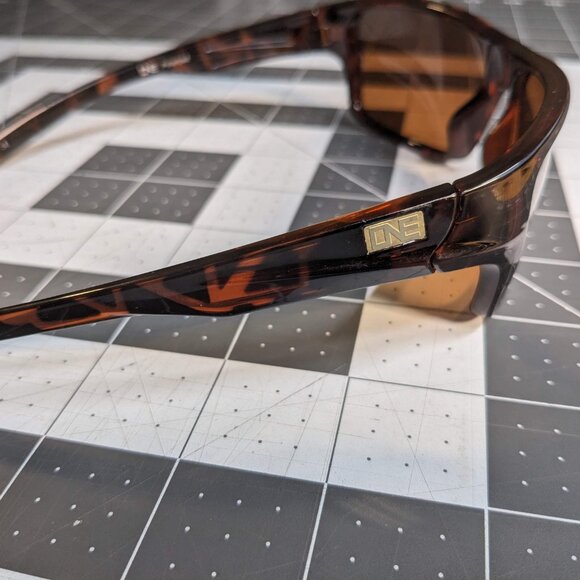 ONE Polarized Sunglasses - Venture (Optic Nerve) - Tortoise / Brown - Picture 3 of 9
